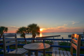 Sunset at Harbour Place, Key West